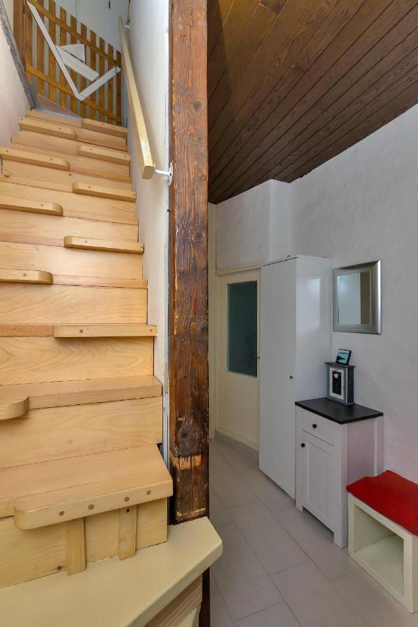 Apartman Montana, Town Centre Макарска Экстерьер фото