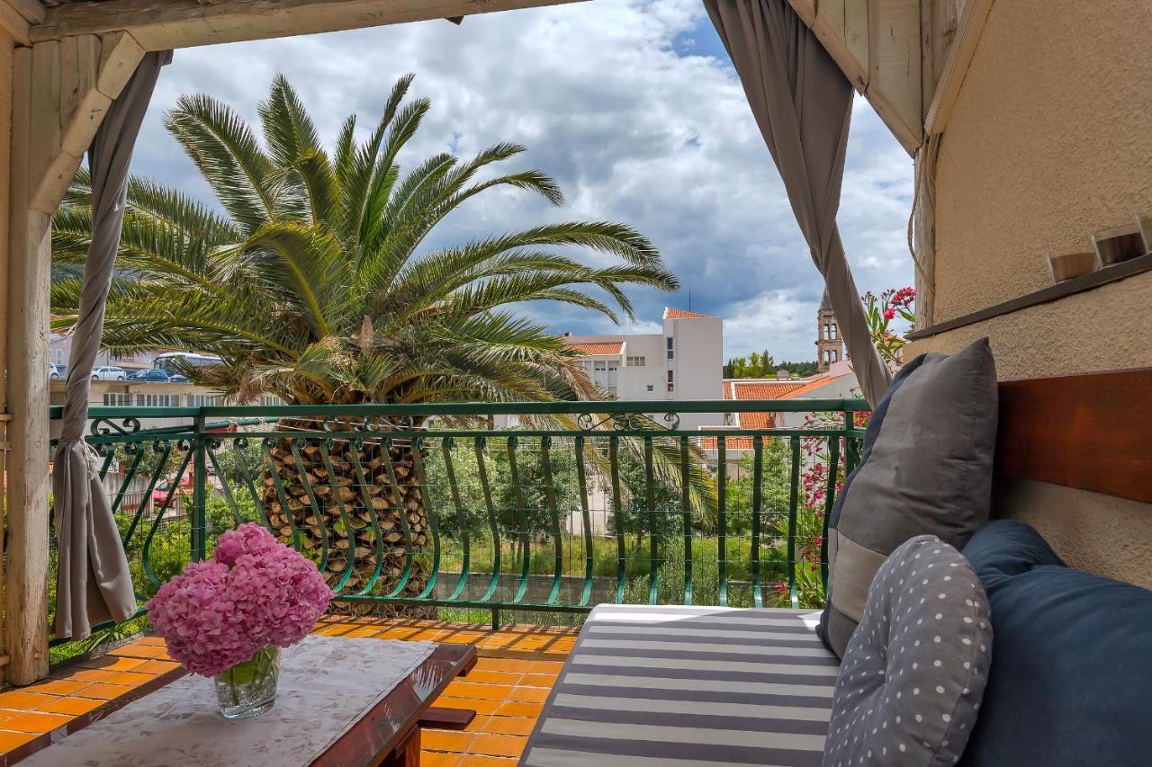 Apartman Montana, Town Centre Макарска Экстерьер фото